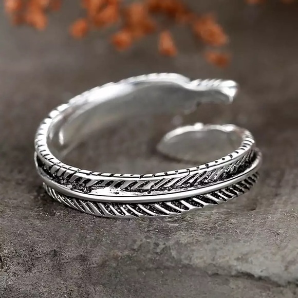 "Drifting" Minimalist Boho Hippie Festival Feather Antique Vintage Silver Ring - Picture 6 of 8